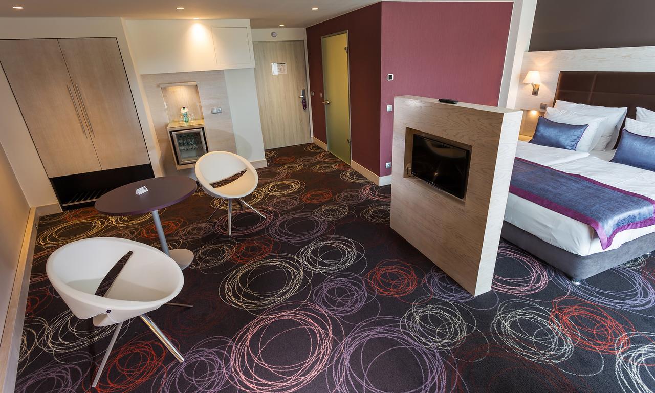 Aura Hotel Adults Only Balatonfured Bagian luar foto