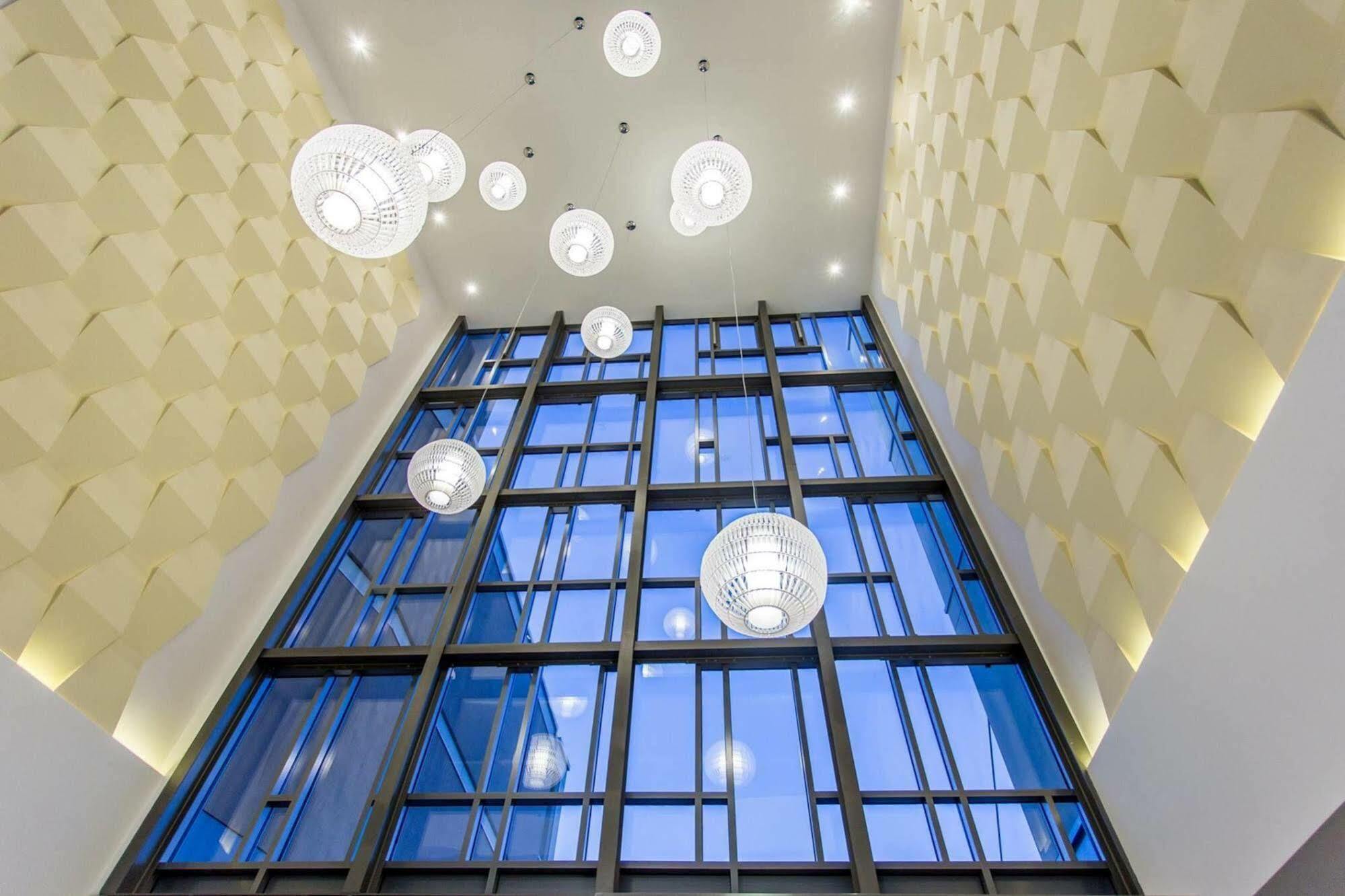 Aura Hotel Adults Only Balatonfured Bagian luar foto